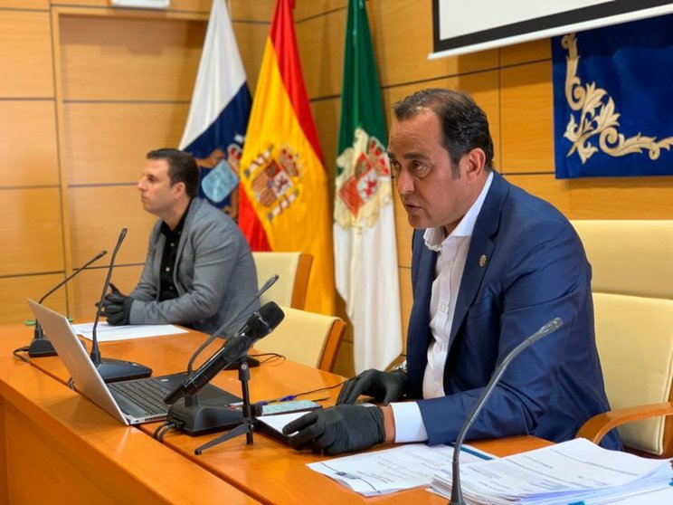 Blas Acosta anuncia una reestructuración completa del presupuesto