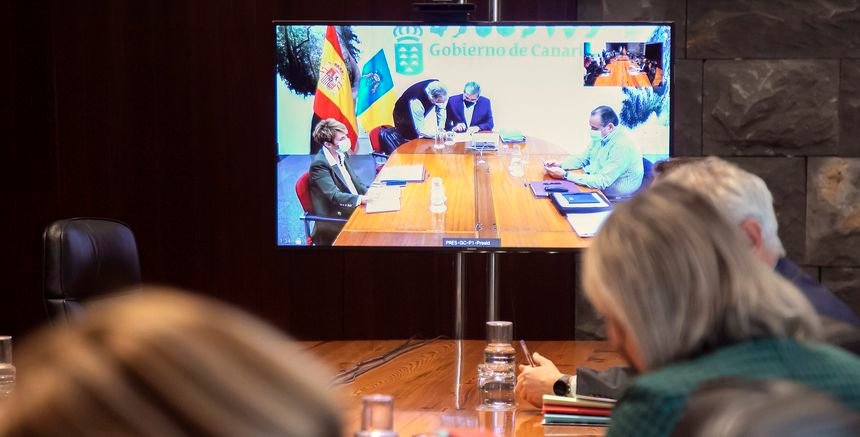 Imagen de la reunión del Consejo de Gobierno que se ha celebrado este lunes en Gran Canaria y en Tenerife.