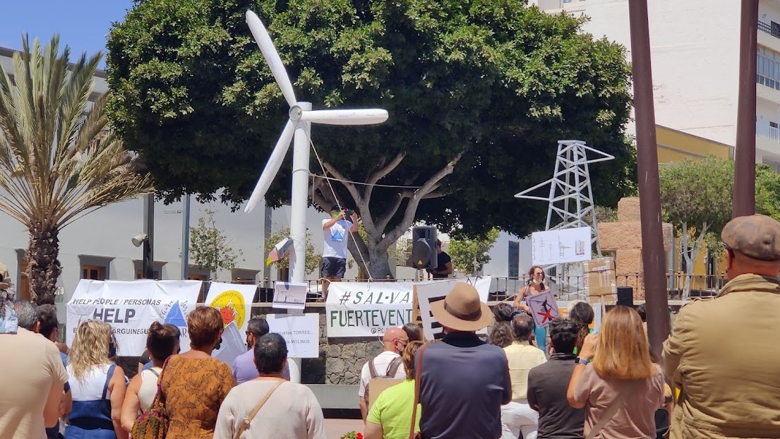 Manifestación contra las renovables